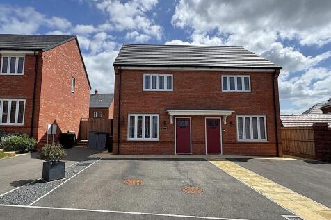2 bedroom semi-detached house for sale