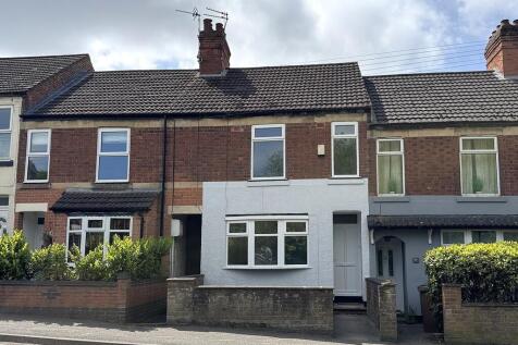 4 bedroom terraced house for sale