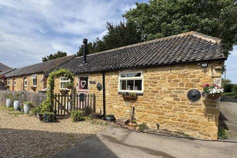 2 bedroom barn conversion for sale
