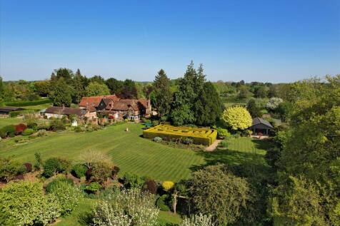 Ashley Green, HP5 5 bed farm house for sale