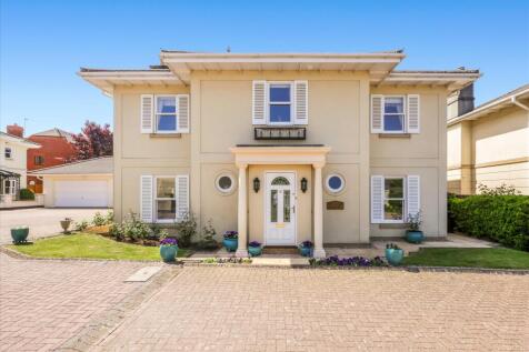 Ellesmere Grove, Cheltenham... 5 bed detached house for sale