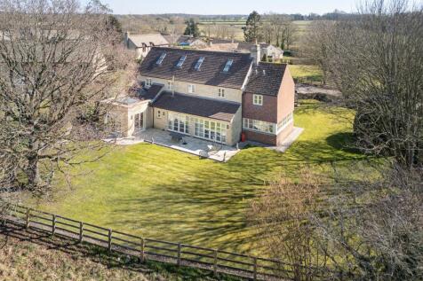 Hankerton, Malmesbury, Wiltshire, SN16 5 bed detached house for sale