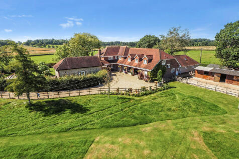 6 bedroom detached house for sale