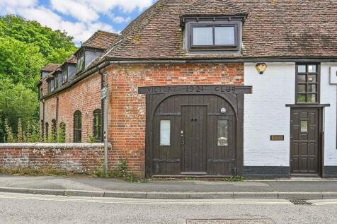 2 bedroom mews property for sale