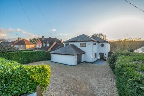 Stoke Row Road, Peppard Common... 4 bed detached house for sale