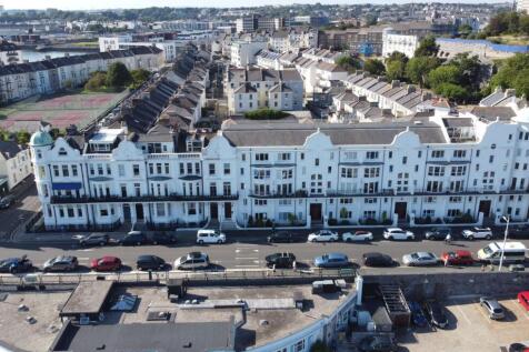 Grand Parade, Plymouth, PL1 2 bed apartment for sale