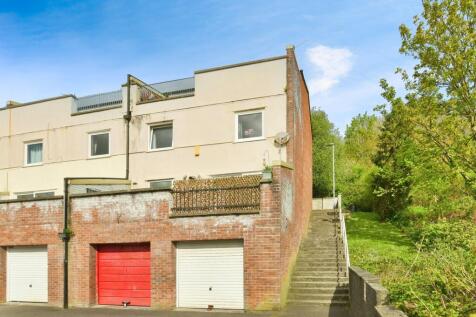 2 bedroom maisonette for sale