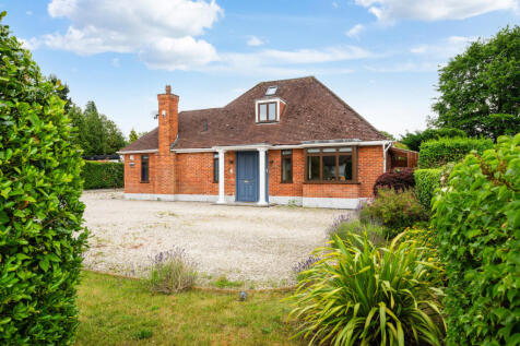 Banstead Road, Banstead SM7 5 bed bungalow for sale