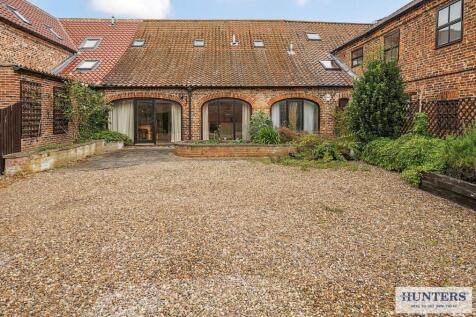 Foggathorpe, Selby 4 bed barn conversion for sale