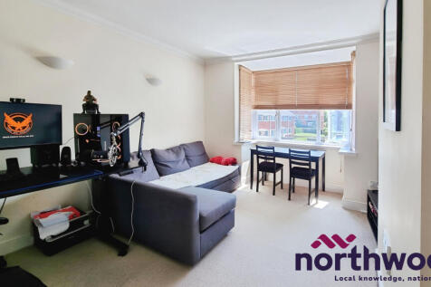 Princes Square, St Thomas, Exeter, EX2 2 bed flat for sale