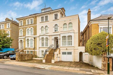 Kings Road, Richmond, TW10 3 bed flat for sale