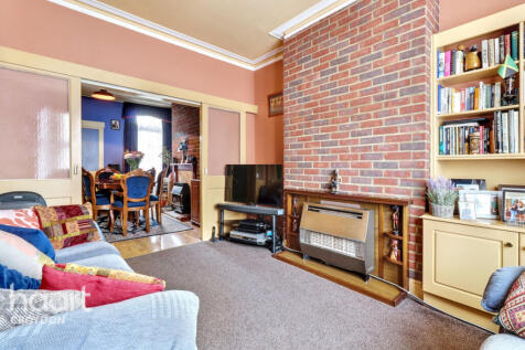 Whitehorse Road, Croydon 3 bed terraced house for sale