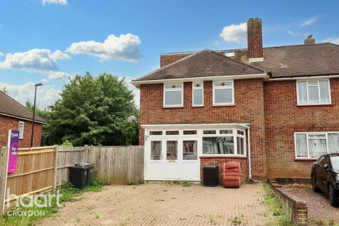 5 bedroom semi-detached house for sale