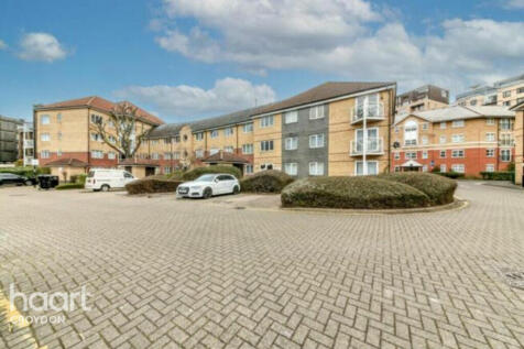 Halstead Close, Croydon 2 bed apartment for sale