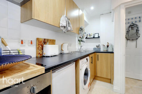 Selsdon Road, South Croydon 1 bed flat for sale
