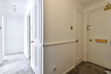 Reedham Drive, Purley 1 bed flat for sale
