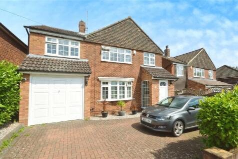 Prestwick Drive, Bishops Stortford... 4 bed detached house for sale