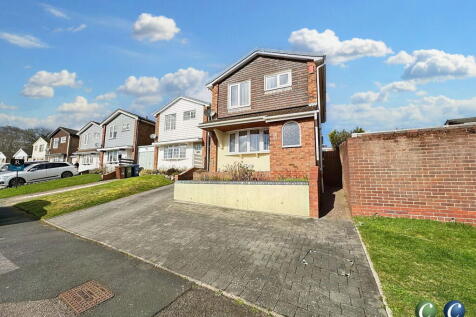 Sheringham Drive, Rugeley, WS15 2YG 3 bed detached house for sale