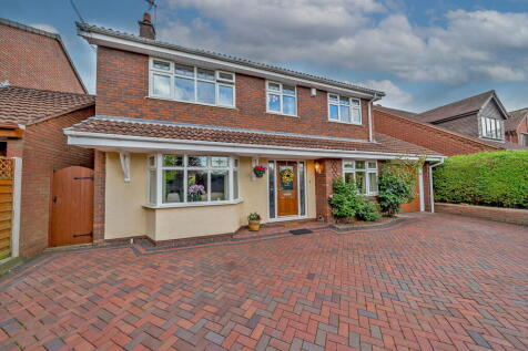 East Butts Road, Rugeley, WS15 2LU 4 bed detached house for sale