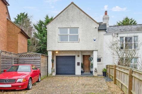 5 bedroom semi-detached house for sale