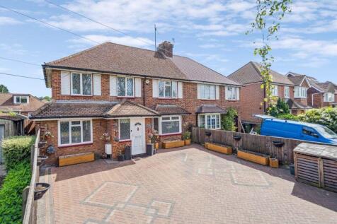 5 bedroom semi-detached house for sale