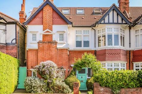 6 bedroom semi-detached house for sale