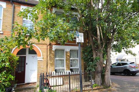 Westfield Road, London W13 2 bed maisonette for sale