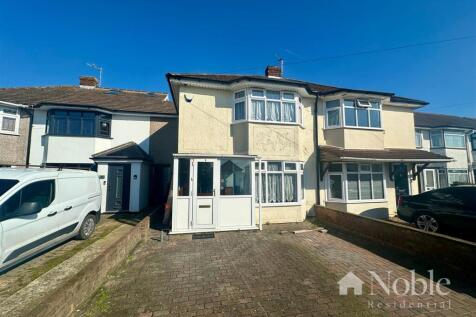 3 bedroom terraced house for sale