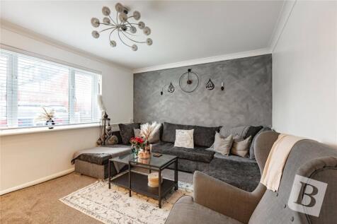 Beamway, Dagenham, RM10 3 bed terraced house for sale
