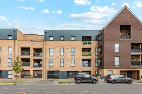 Royal Anglian Way, Dagenham, RM8 1 bed apartment for sale