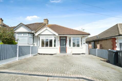 2 bedroom semi-detached bungalow for sale