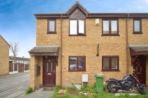 2 bedroom end of terrace house for sale