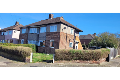 2 bedroom ground floor maisonette for sale