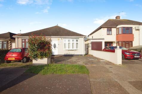 2 bedroom semi-detached bungalow for sale