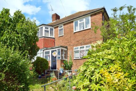 2 bedroom maisonette for sale