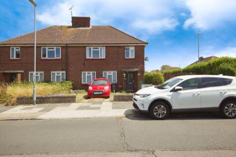 2 bedroom maisonette for sale