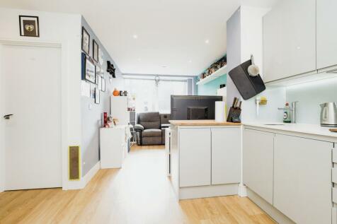 1 bedroom flat for sale