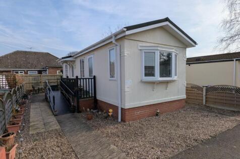 1 bedroom park home for sale