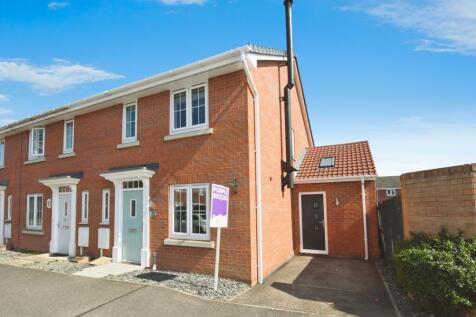 3 bedroom end of terrace house for sale