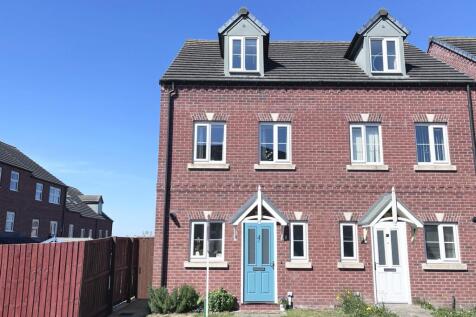 3 bedroom semi-detached house for sale