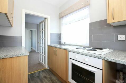 1 bedroom ground floor flat for sale