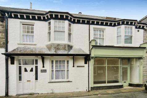 5 bedroom town house for sale