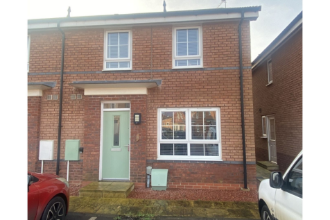 2 bedroom town house for sale