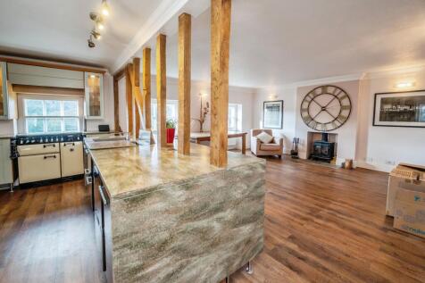 3 bedroom apartment for sale