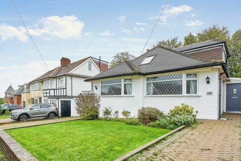 4 bedroom detached bungalow for sale