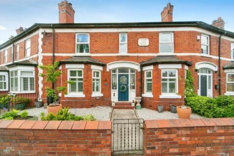 4 bedroom terraced house for sale