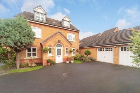5 bedroom detached house for sale