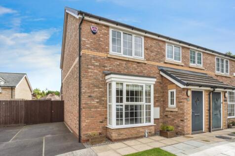 3 bedroom semi-detached house for sale