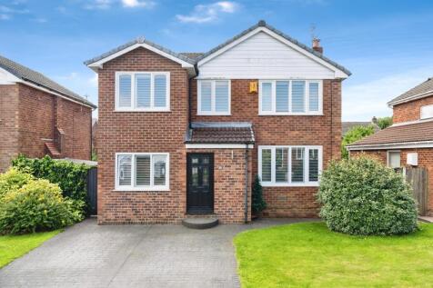 4 bedroom detached house for sale