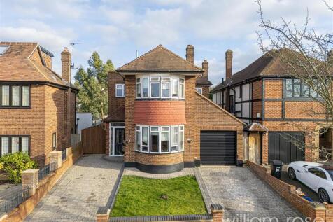 5 bedroom detached house for sale